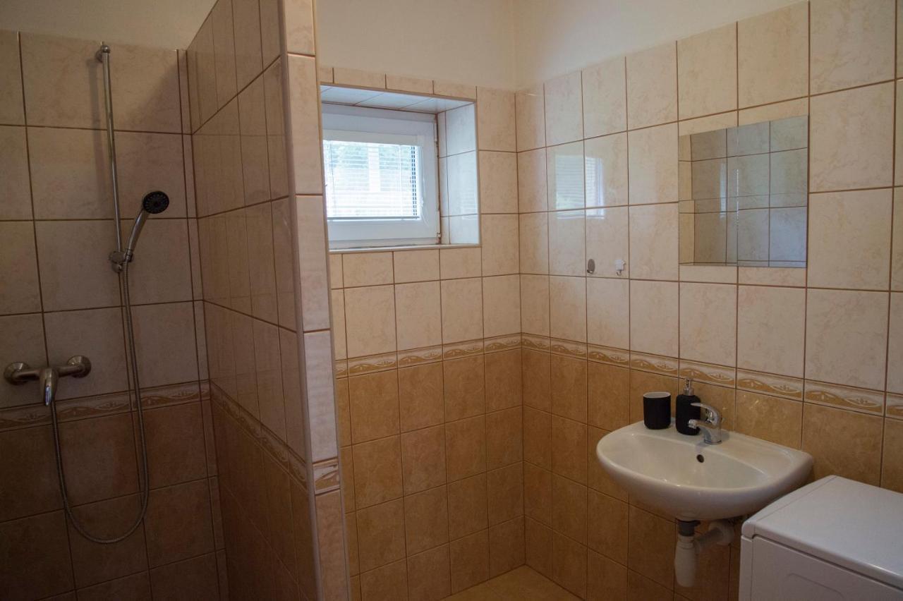 Ubytovani Domecek V Mikulove Apartment Ngoại thất bức ảnh