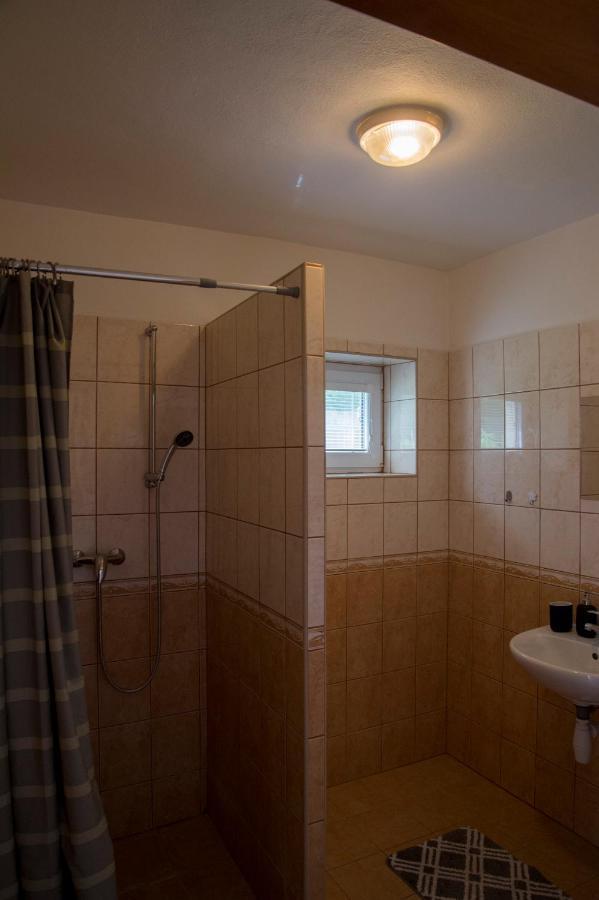 Ubytovani Domecek V Mikulove Apartment Ngoại thất bức ảnh