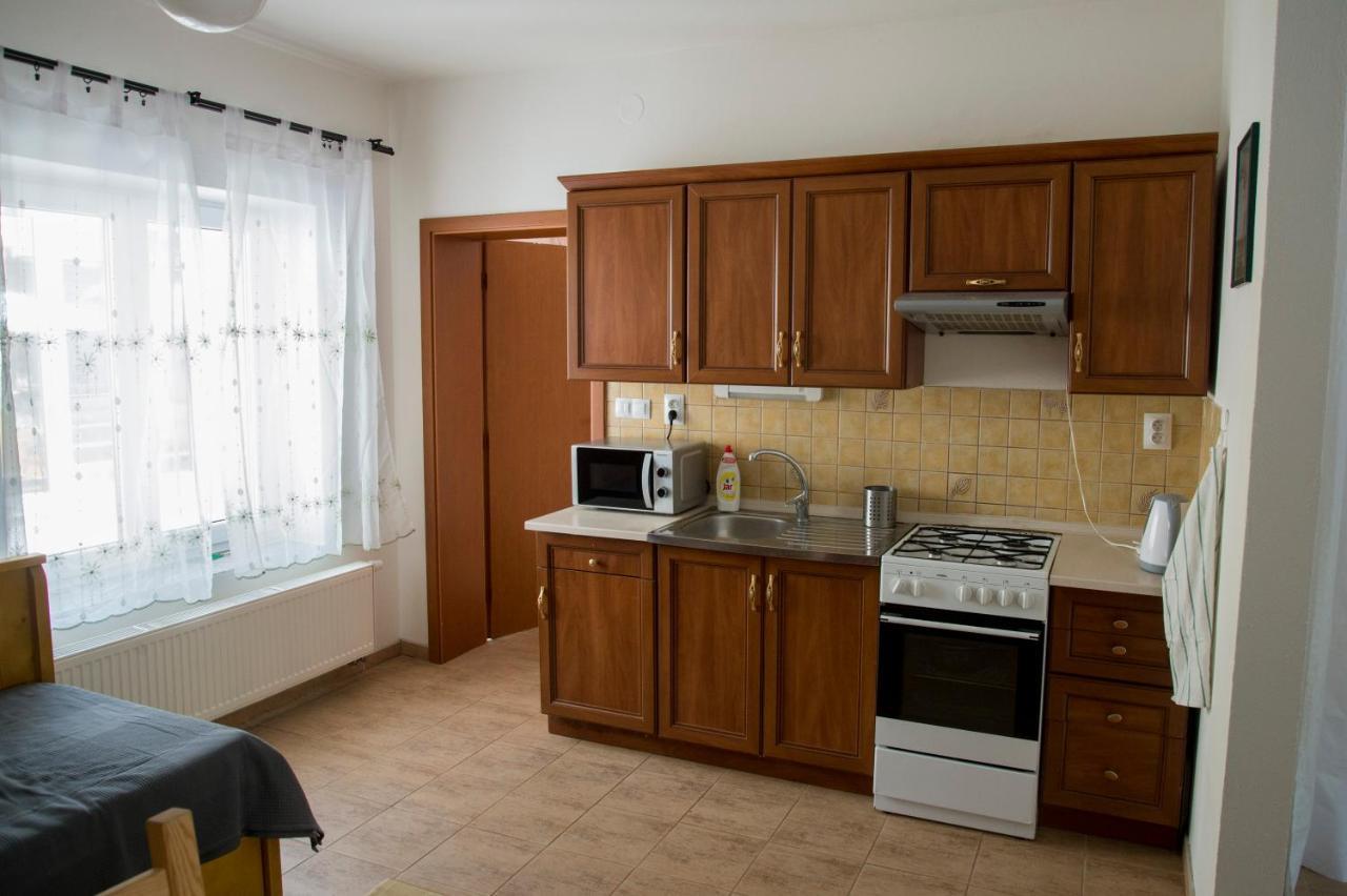 Ubytovani Domecek V Mikulove Apartment Ngoại thất bức ảnh