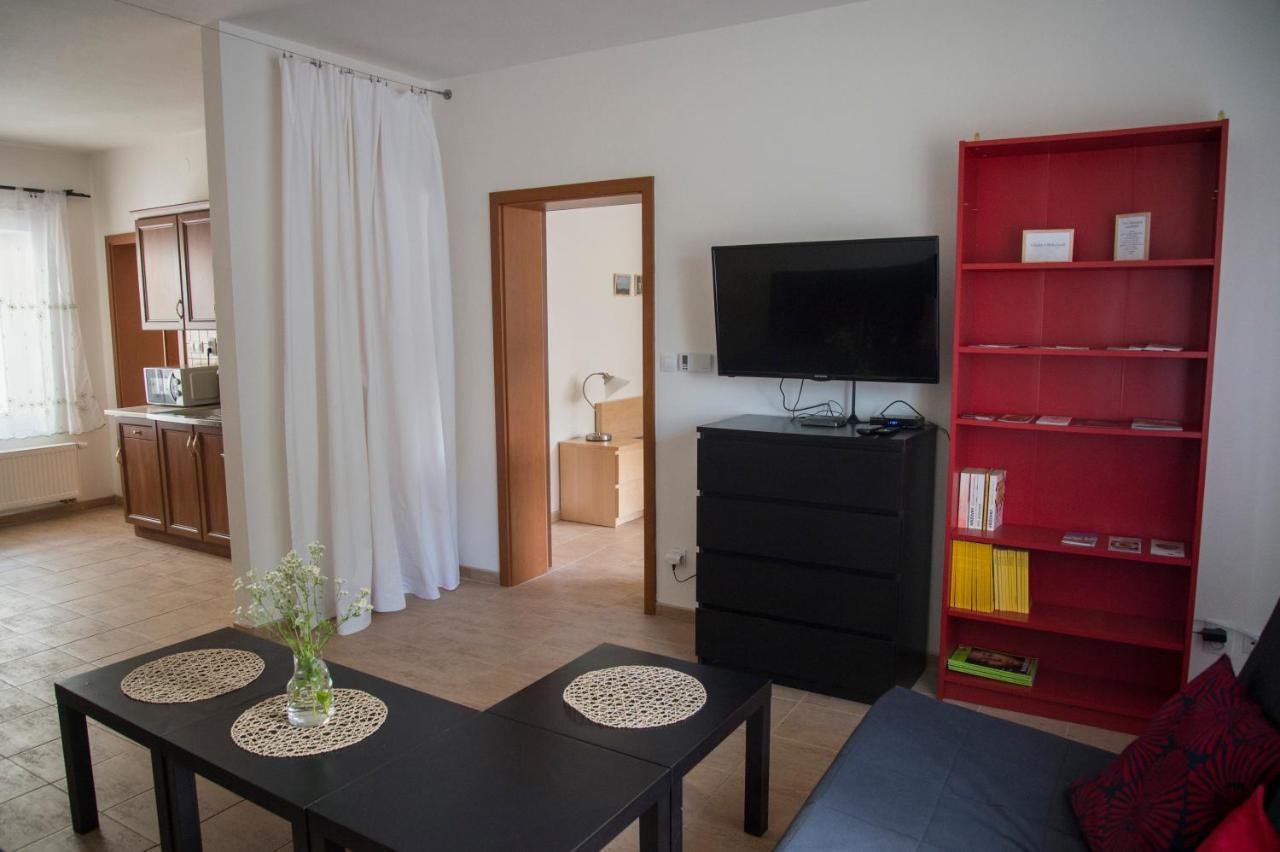 Ubytovani Domecek V Mikulove Apartment Ngoại thất bức ảnh